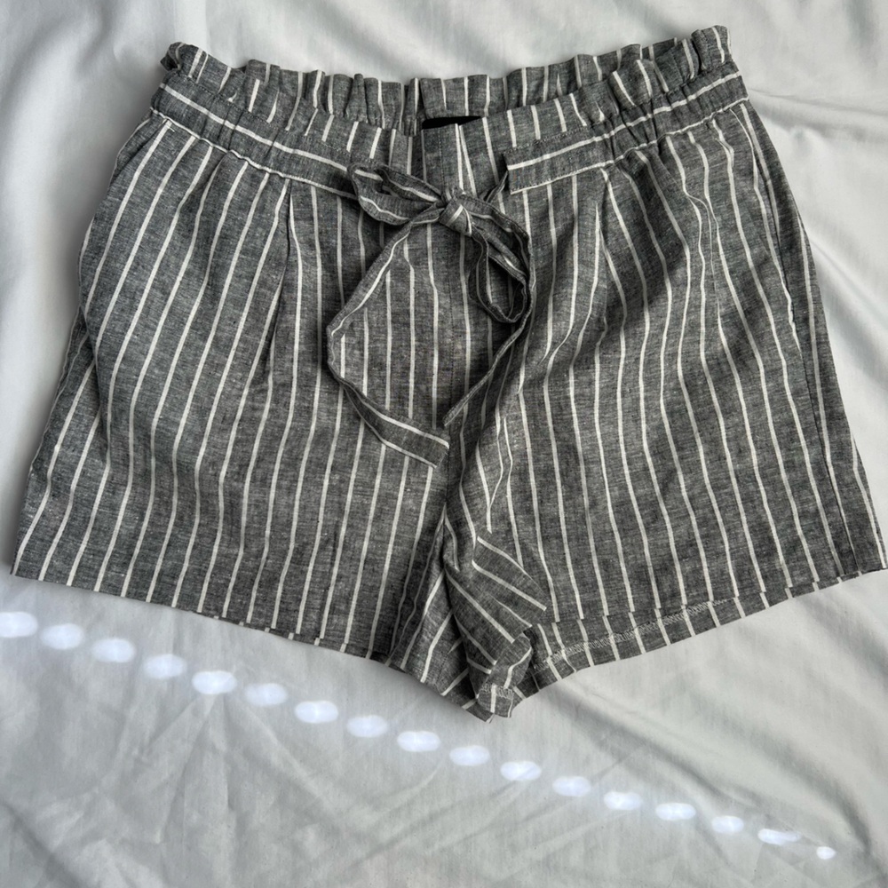 NWT, Express, Shortie High Rise - Picture 10 of 14